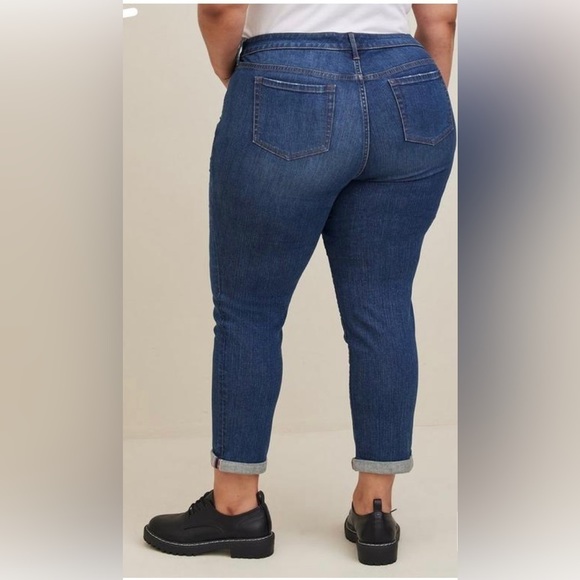 Women's Blue Jeans - Picture 2 of 15